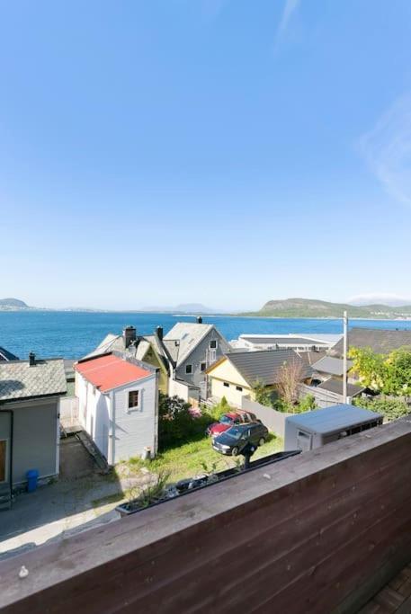 Koselig Sentrum Leilighet. Apartment Alesund Bagian luar foto